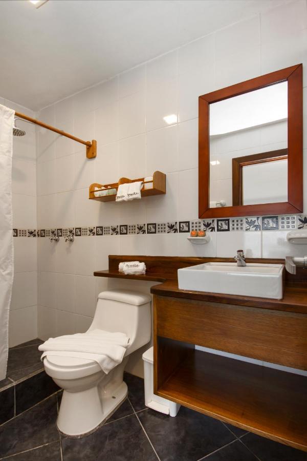 Casita De La Playa Hotel Puerto Villamil Ngoại thất bức ảnh