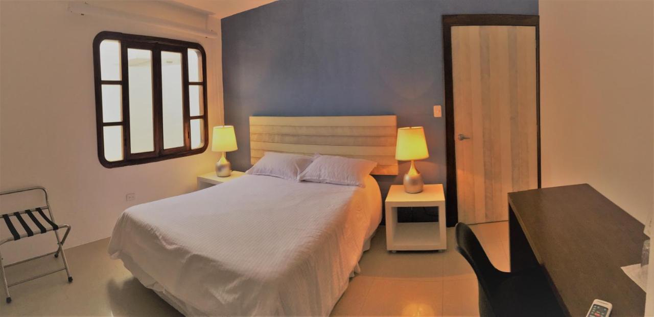 Casita De La Playa Hotel Puerto Villamil Ngoại thất bức ảnh